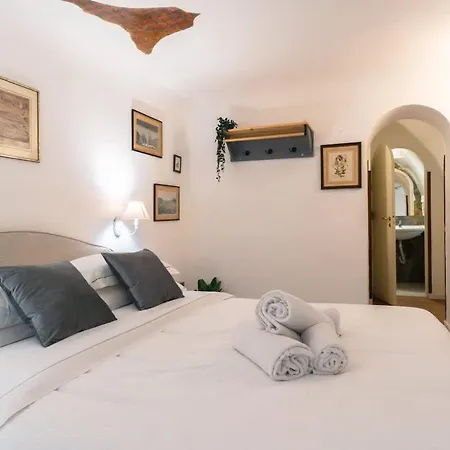 Bright Loft With Free Private Parking Apartamento *