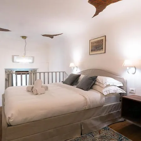 Bright Loft With Free Private Parking Διαμέρισμα *